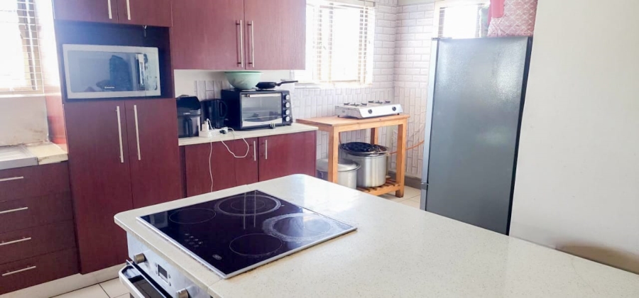 5 Bedroom Property for Sale in Newfields Western Cape